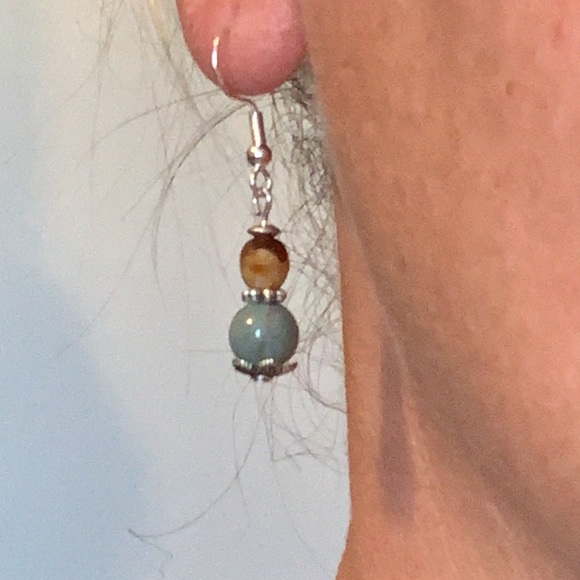 20189 ⭐️Dragon blood jade and amber earrings⭐️ - Picture 6 of 6